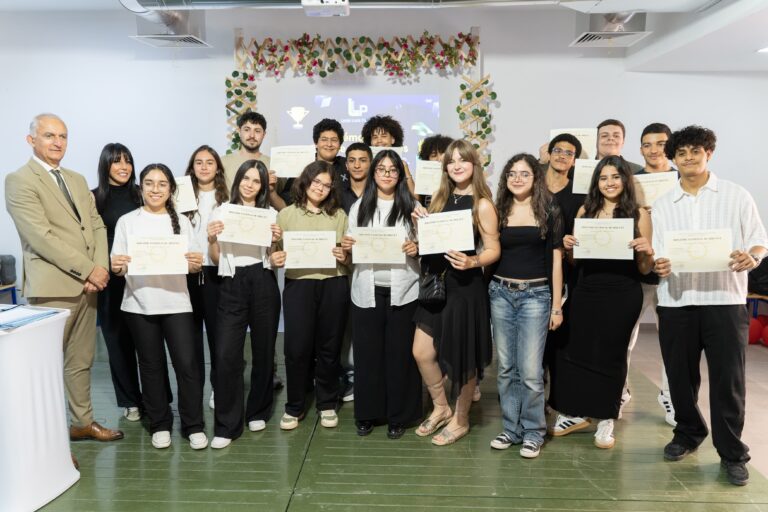 🎓🇪🇸 Cérémonie de remise des diplômes DNB 2024 – Un voyage en Espagne ! 🇪🇸🎓